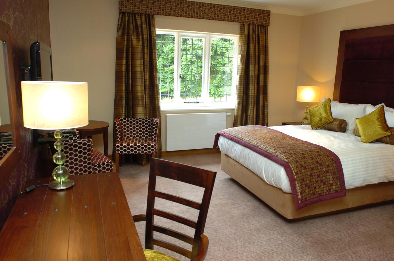 Отель The Bear'S Paw Warmingham Экстерьер фото A bedroom at the hotel